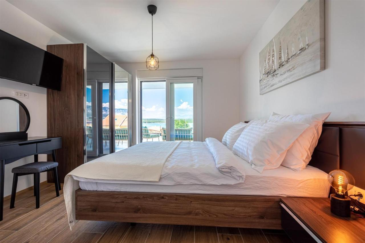 Villa Manhattan Dobrinj Exteriör bild