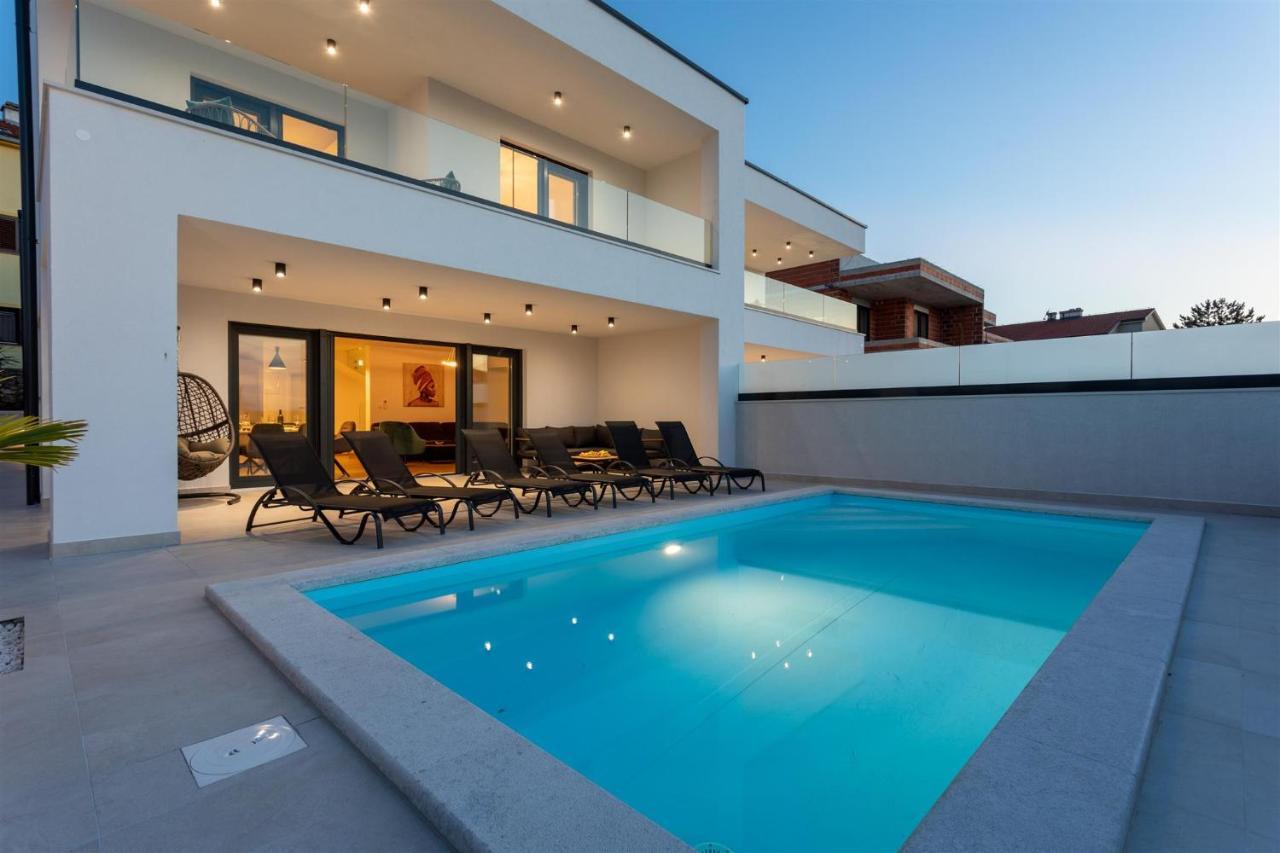 Villa Manhattan Dobrinj Exteriör bild